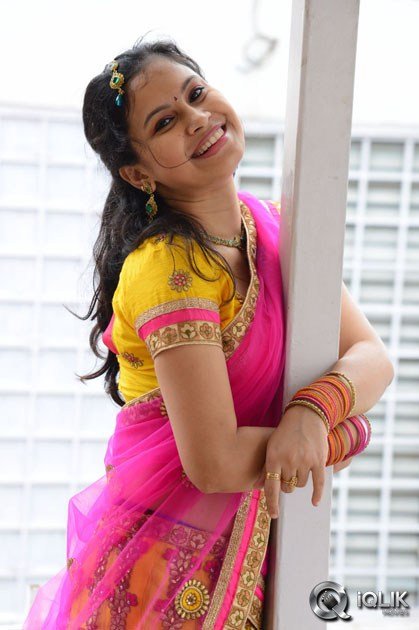 Sumi-Ghosh-At-Lovers-Park-Movie-Opening